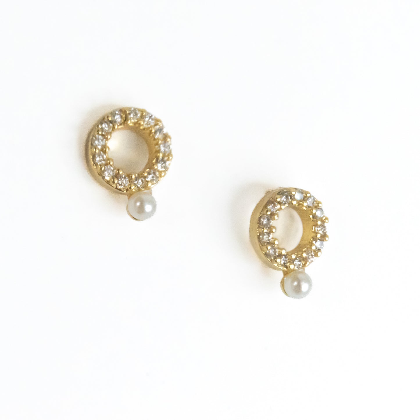 ROUND SPARK PEARL EARRINGS